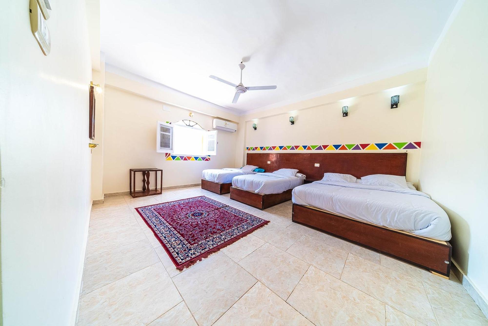 Bob Marley Guest House Aswan Rum bild