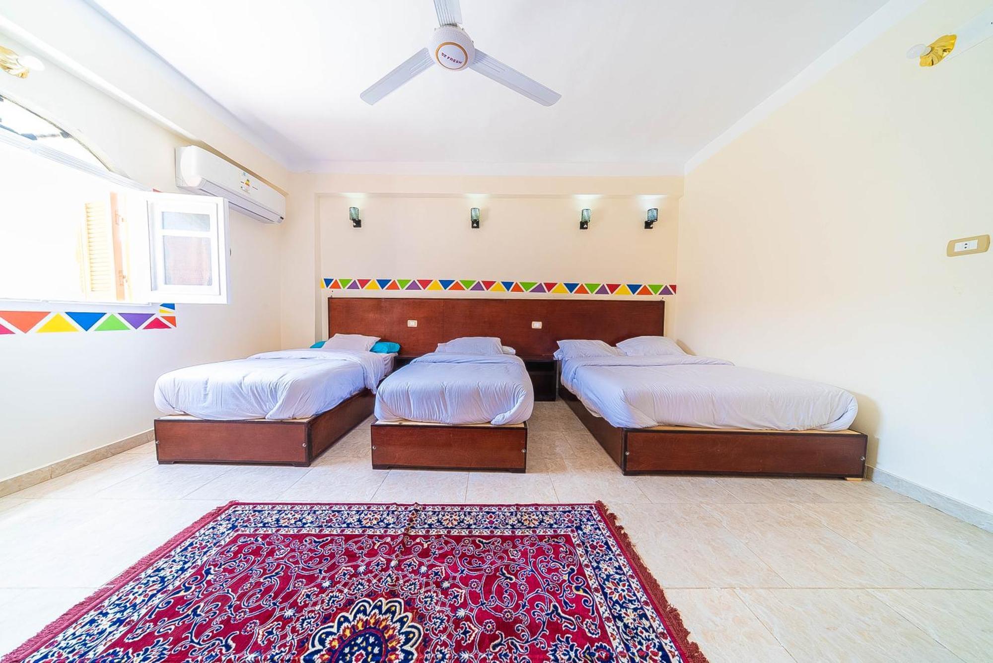 Bob Marley Guest House Aswan Rum bild