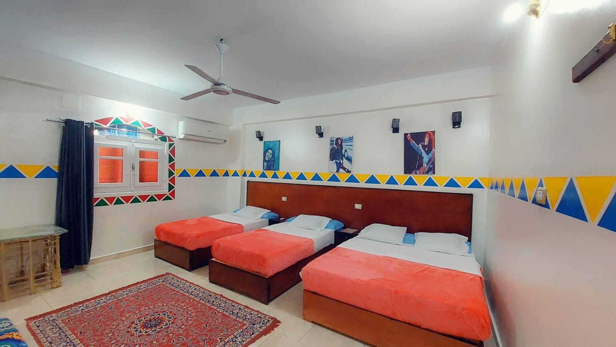 Bob Marley Guest House Aswan Rum bild
